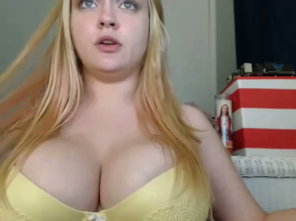 Bitsy reccomend biutyful girl big boob image