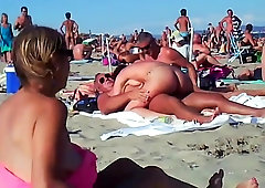 Risky cumshot tits public beach