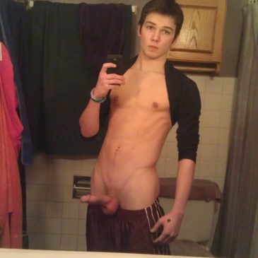 Teenage nude penis selfie