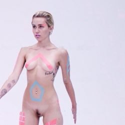 Outlaw reccomend Miley cyrus tit shot