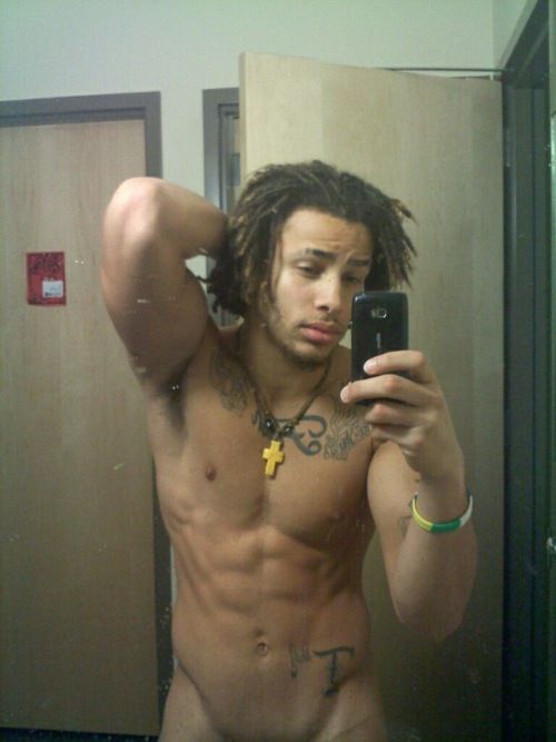 Cheddar reccomend Light skin guys with dreads