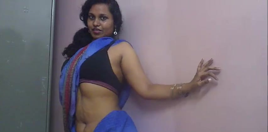 Tin M. reccomend Indian nightwear porn pic