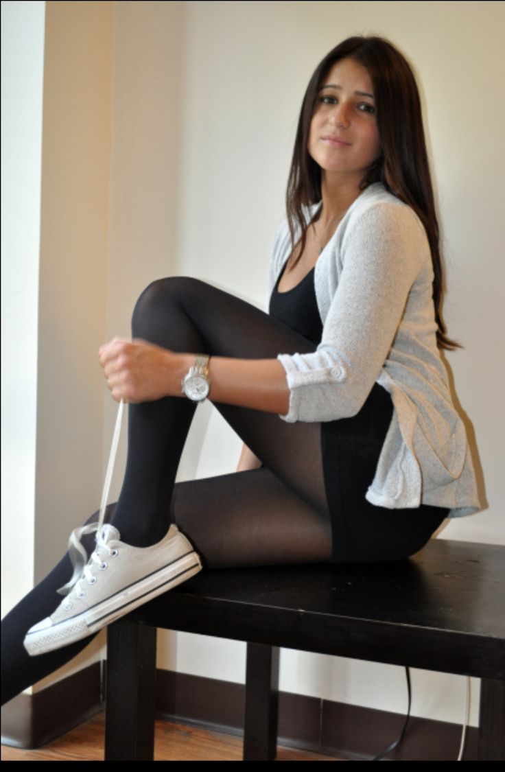 Button reccomend Pantyhose and sneakers