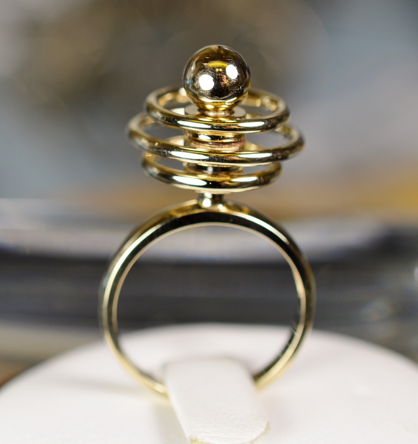 teufel swinger shaker motion ring jewelry