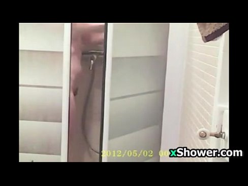 Spying sisters friend shower