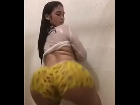 Thick latinas twerking