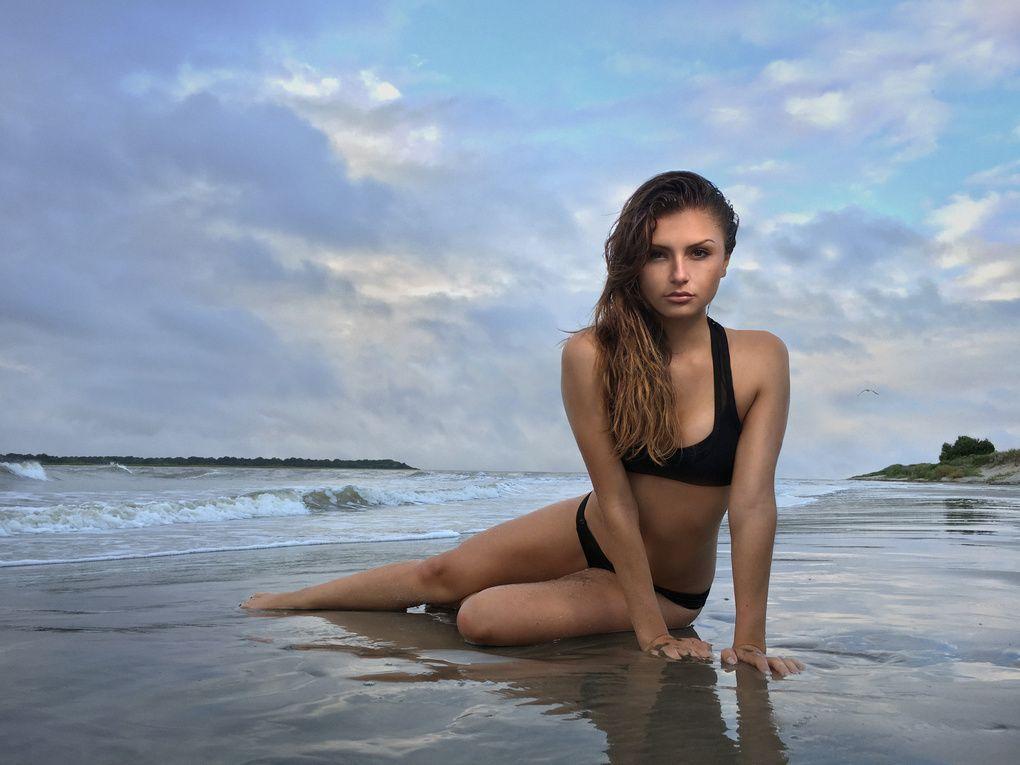 Subwoofer reccomend Bikini photo shoot pics