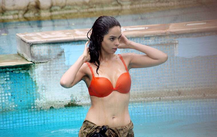 Malika sherwat in bikini pics
