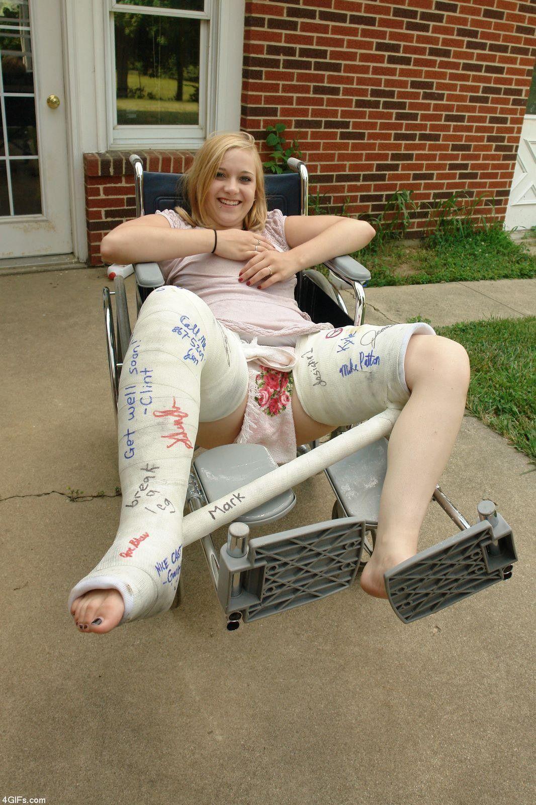 selfies nude girl in wheelchair and handicap in wheelchair nude