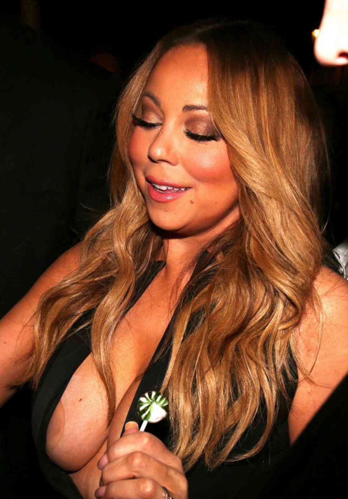 Shooting S. reccomend Mariah carey naked in bed pics