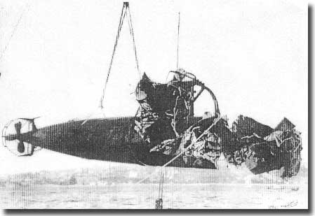 Japanese midget submarine founds