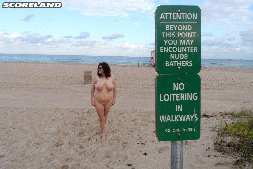 Chubby girl on nude beach