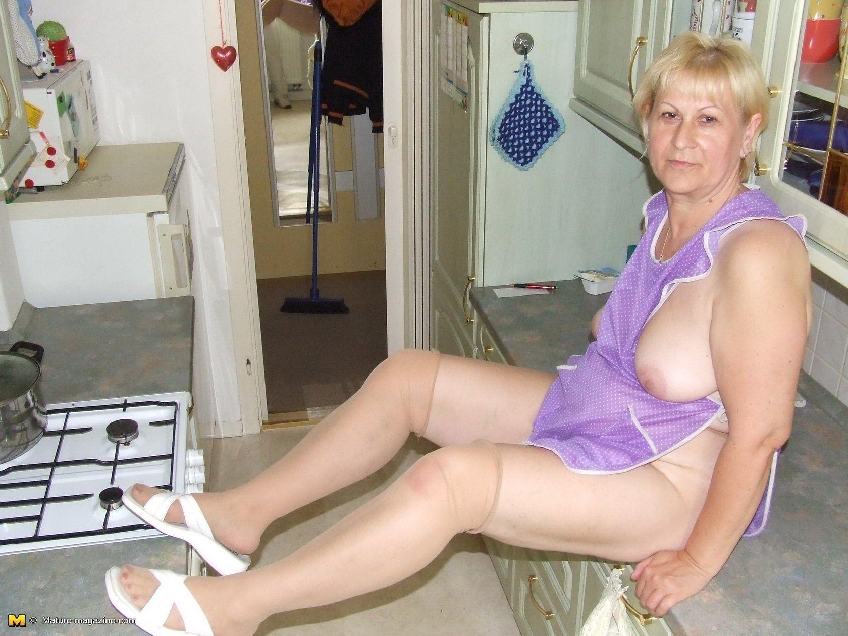 Dirty housewife mature  photo