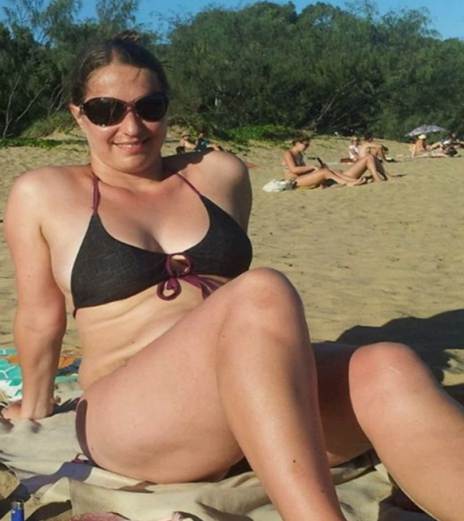 Chubby girl on nude beach