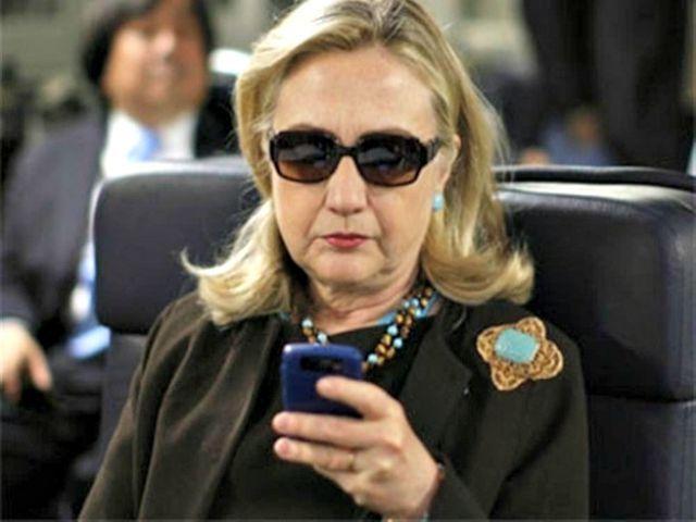 Breakdance reccomend Hillary clinton fake pics