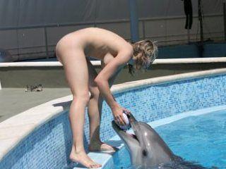 Pictures of naked girls on dolphins