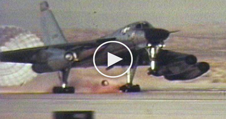 Luna recomended Video of b-58 hustler landing